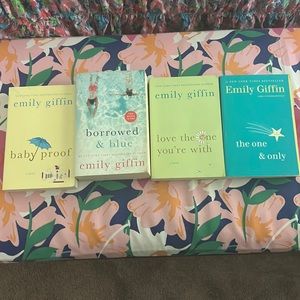 5 Emily Giffin Books- 1 is a double book